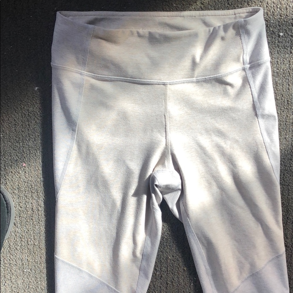 Outdoor voices 7/8 leggings oatmeal color
